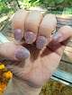 Negocio Girl Cave Nail Parlor