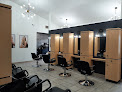 Negocio Mane Attraction Salon And Day Spa